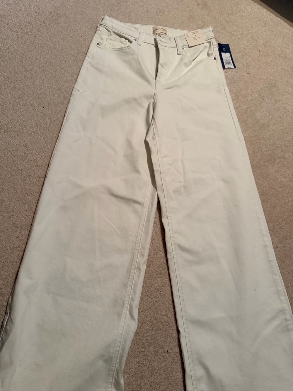 Universal Thread White High-Rise Jeans